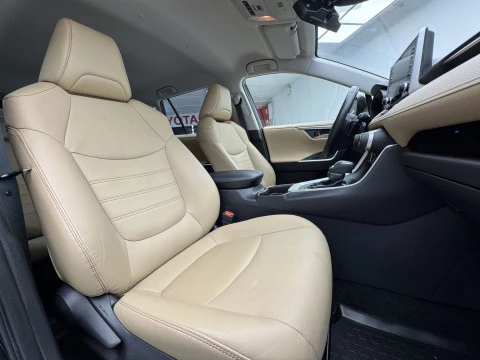 Toyota Rav4 2.5l 220H Luxury