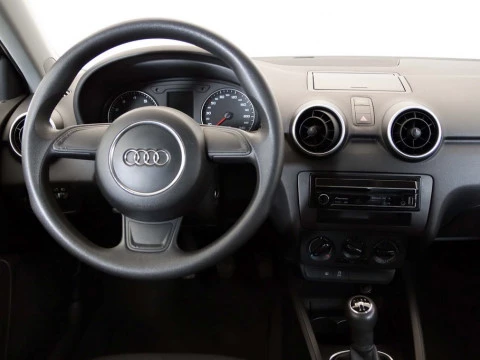 Audi A1 1.2 TFSI ATTRACTION