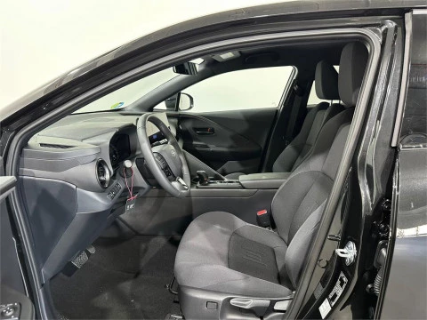 Toyota C-HR - Advance Hybrid 140