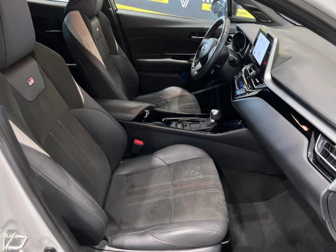 Toyota C-HR 2.0 180H GR Sport Black Edition