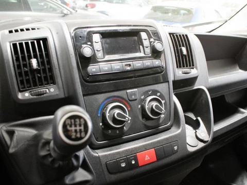 Citroën Jumper 2.2 BHDI 103KW L2H2 3.5T 4P