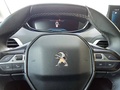 Peugeot 5008 1.5 BlueHDi 96kW S&S Roadtrip EAT8