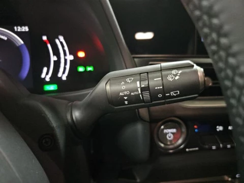 Lexus UX 2.0 300h UX Plus