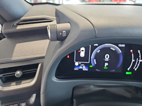 Lexus UX 2.0 300h UX Plus