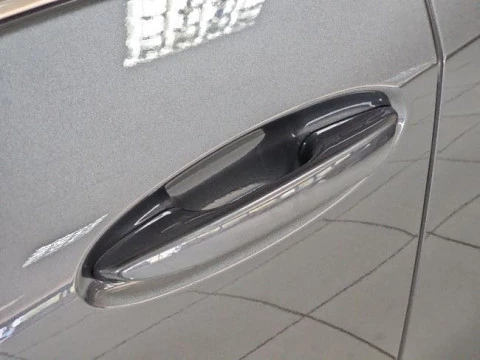 Lexus UX 2.0 300h UX Plus