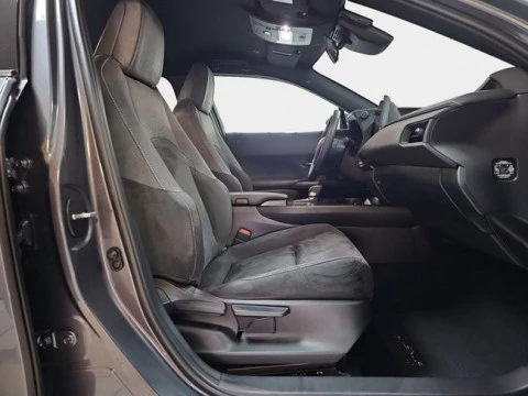 Lexus UX 2.0 300h UX Plus