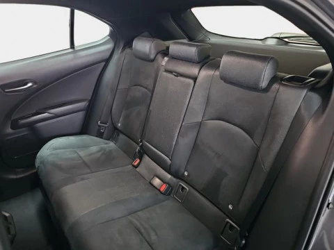 Lexus UX 2.0 300h UX Plus