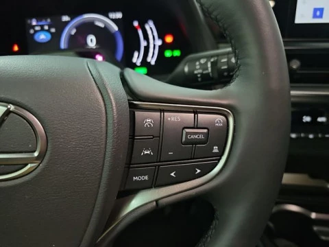 Lexus UX 2.0 300h UX Plus