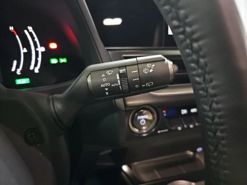 Lexus UX 2.0 300h UX Plus