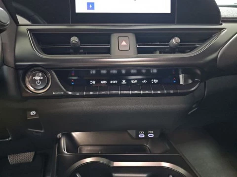 Lexus UX 2.0 300h UX Plus