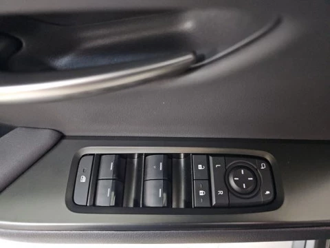 Lexus UX 2.0 300h UX Plus
