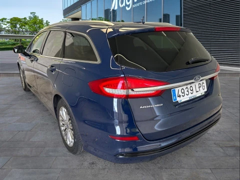 Ford Mondeo 2.0 TDCi 110kW Titanium PowShift SB