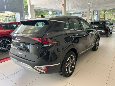 Kia Sportage 1.6 T-GDi MHEV 118kW (160CV) Drive 17