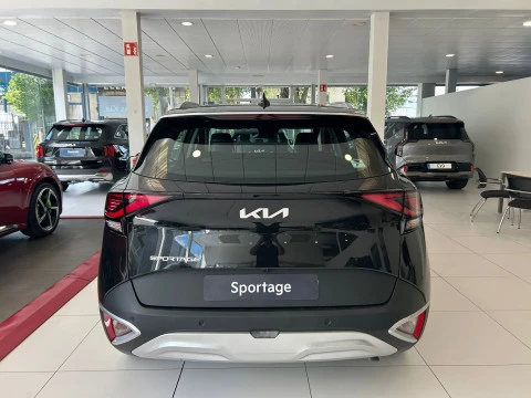 Kia Sportage 1.6 T-GDi MHEV 118kW (160CV) Drive 17
