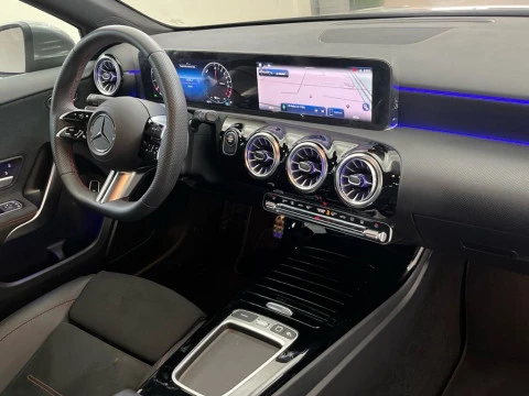 Mercedes-Benz Clase A 250 e Berlina con tecnología híbrida EQ