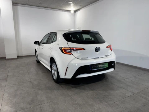 Toyota Corolla 1.8 125H ACTIVE TECH E-CVT