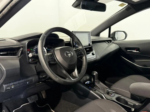 Toyota Corolla 1.8 125H ACTIVE TECH E-CVT