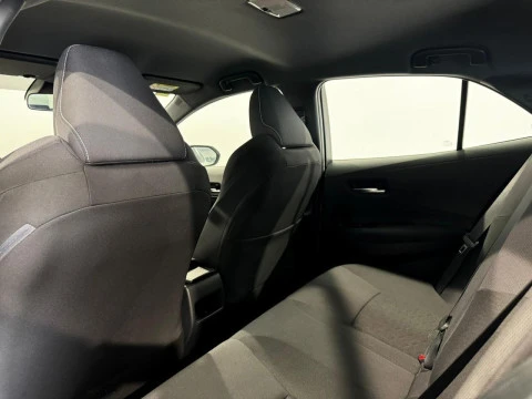 Toyota Corolla 1.8 125H ACTIVE TECH E-CVT