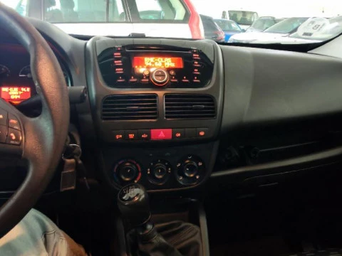 Opel Combo 1.6 CDTI 105BHP EXPRESSION LWB 5P