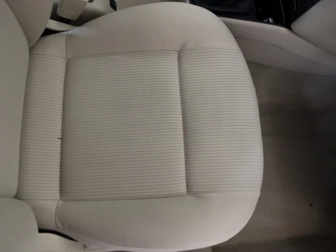 Volkswagen BORA 1.6 CONCEPTLINE 4P