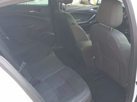 Opel Astra 1.6 Turbo S/S GSi Line