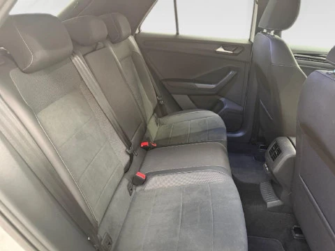 Volkswagen T-Roc 1.5 TSI 110KW DSG DARK LINE 150 5P