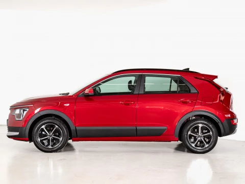 Kia Niro 1.6 GDi HEV 104kW (141CV) Concept Kia Niro 1.6 GDi HEV 104kW (141CV) Concept