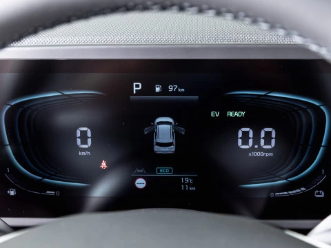 Kia Niro 1.6 GDi HEV 104kW (141CV) Concept Kia Niro 1.6 GDi HEV 104kW (141CV) Concept