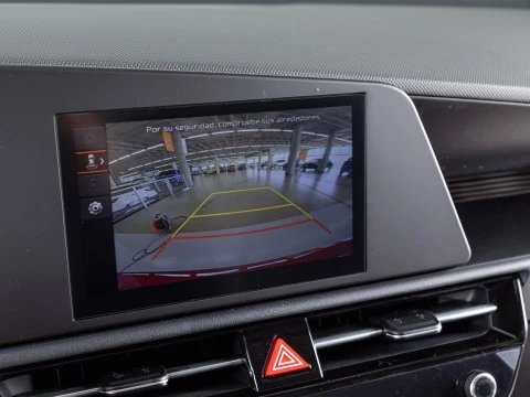 Kia Niro 1.6 GDi HEV 104kW (141CV) Concept Kia Niro 1.6 GDi HEV 104kW (141CV) Concept