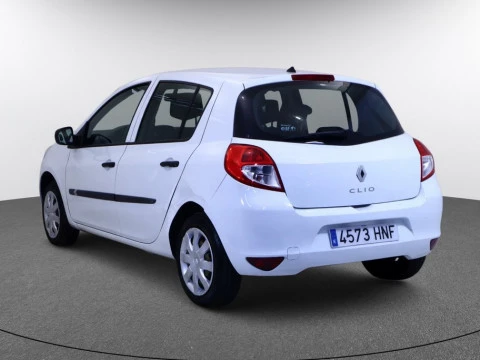 Renault CLIO 1.1 16V 75 BUSINESS ECO2 5P