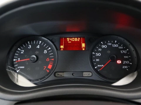 Renault CLIO 1.1 16V 75 BUSINESS ECO2 5P