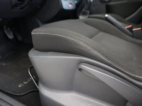 Renault CLIO 1.1 16V 75 BUSINESS ECO2 5P