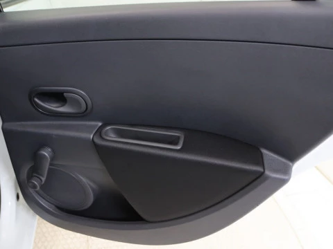 Renault CLIO 1.1 16V 75 BUSINESS ECO2 5P