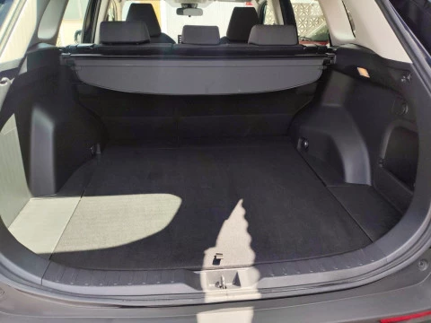 Toyota Rav4 2.5l 220H Business