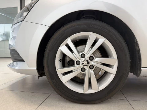 Skoda Fabia 1.0 TSI Ambition Plus 70 kW (95 CV)