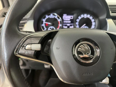 Skoda Fabia 1.0 TSI Ambition Plus 70 kW (95 CV)