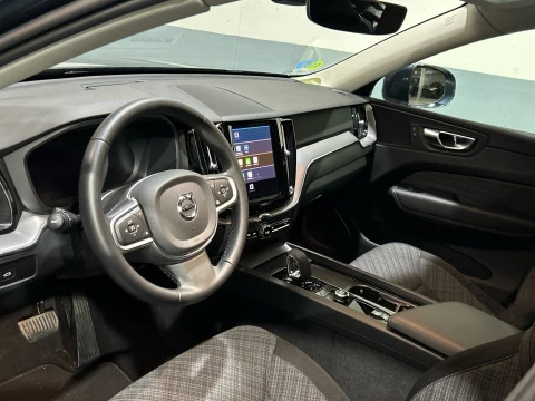 Volvo XC60 2.0 B5 P CORE AUTO 4WD 250 5P MILD HYBRID