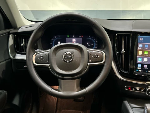 Volvo XC60 2.0 B5 P CORE AUTO 4WD 250 5P MILD HYBRID