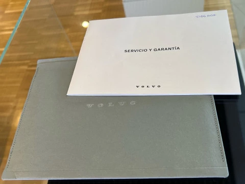 Volvo XC60 2.0 B5 P CORE AUTO 4WD 250 5P MILD HYBRID