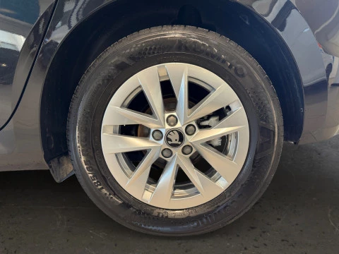 Skoda Fabia 1.0 TSI 70KW (95CV) SELECTION