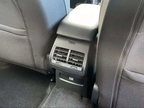 Citroën C4 Hybrid 145 ë-DCS6 Business Edition