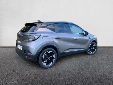 Renault Captur techno Eco-G 100cv (74 kW)