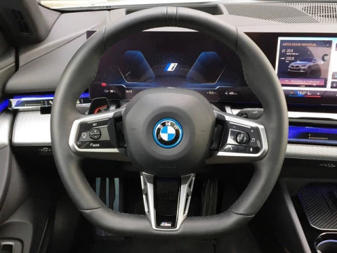 BMW i5 eDrive40 250 kW (340 CV)