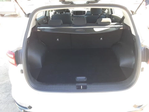 Kia Sportage 1.6 MHEV Business 100kW (136CV) 4x4