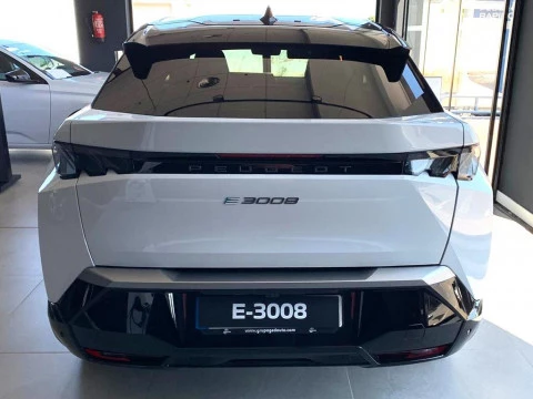 Peugeot 3008 Nuevo E-3008 GT Eléctrico 210 (157 kW)