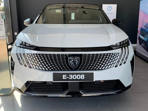 Peugeot 3008 Nuevo E-3008 GT Eléctrico 210 (157 kW)