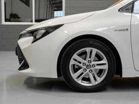Toyota Corolla 1.8 125H ACTIVE TECH E-CVT