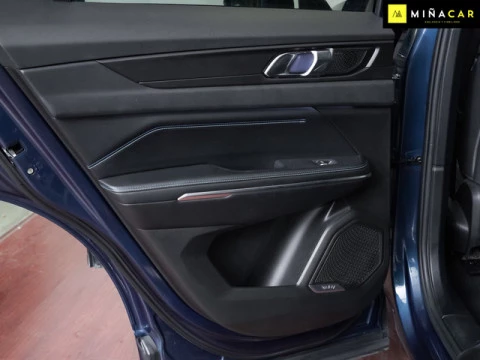 Lynk & Co 01 1.5 PHEV 192 kW (261 CV)