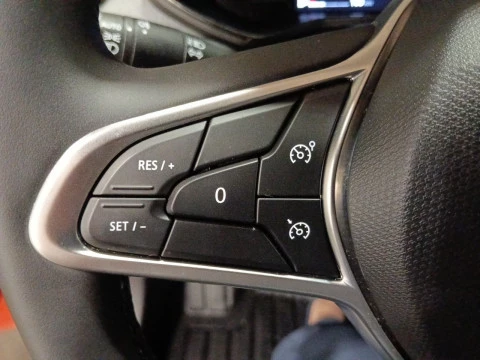 Renault Clio Evolution TCe 90 (67kw)