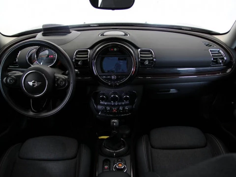 MINI CLUBMAN COOPER D